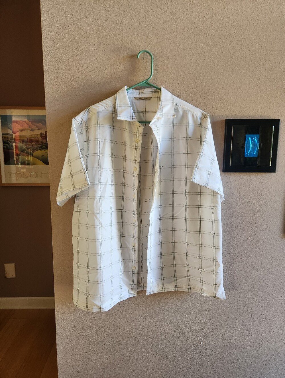 Paradise Collection Button Down L - Picture 2 of 6